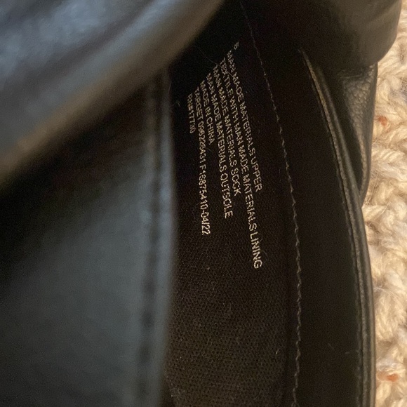 *SOLD* NEW Loretta Flats ~ Black Slip on Mules ~ Size 8 - Picture 8 of 8